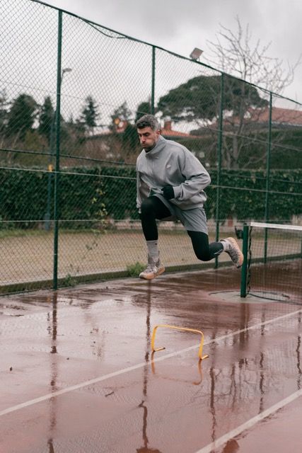 Photo by Mustafa Hazıroğlu: https://www.pexels.com/photo/athlete-training-on-a-pitch-15763885/